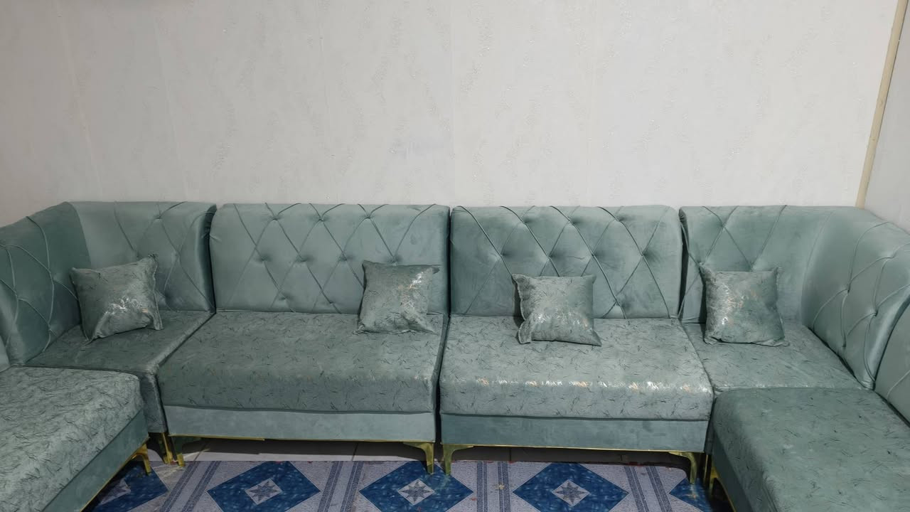 ديوان 10 متر تفصال صارلي 3ايام من اخذته السعر 500 . المكان خمسه ميل


**إذا كنت صاحب هذا الإعلان وتريد حذفه لأي سبب، رجاءا أرسل رسالة إلى الدعم الفني**