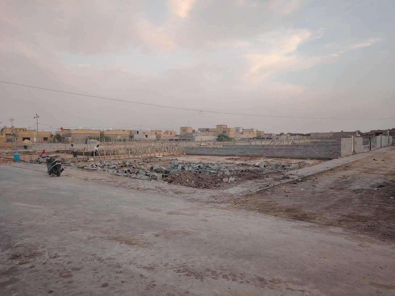 سلام عليكم
قطعة أرض للبيع

طابو صرف سند 2025

المساحة 200. ركن

الموقع حي الامين

***********
