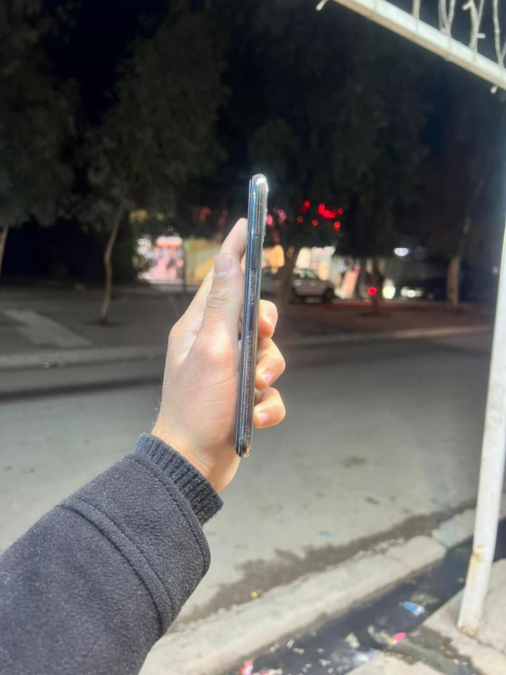 للمراوس 
جهازي ١١ برو ماكس 
ذ٢٥٦
مستبدل شاشه اصليه ٣ خيارات 
مستبدل بطاريه اصليه ١٠٠
فقط بيً نقطه سوده بل كأمره والكامره مغوشه شويه 

مكان حي سومر


**إذا كنت صاحب هذا الإعلان وتريد حذفه لأي سبب، رجاءا أرسل رسالة إلى الدعم الفني**