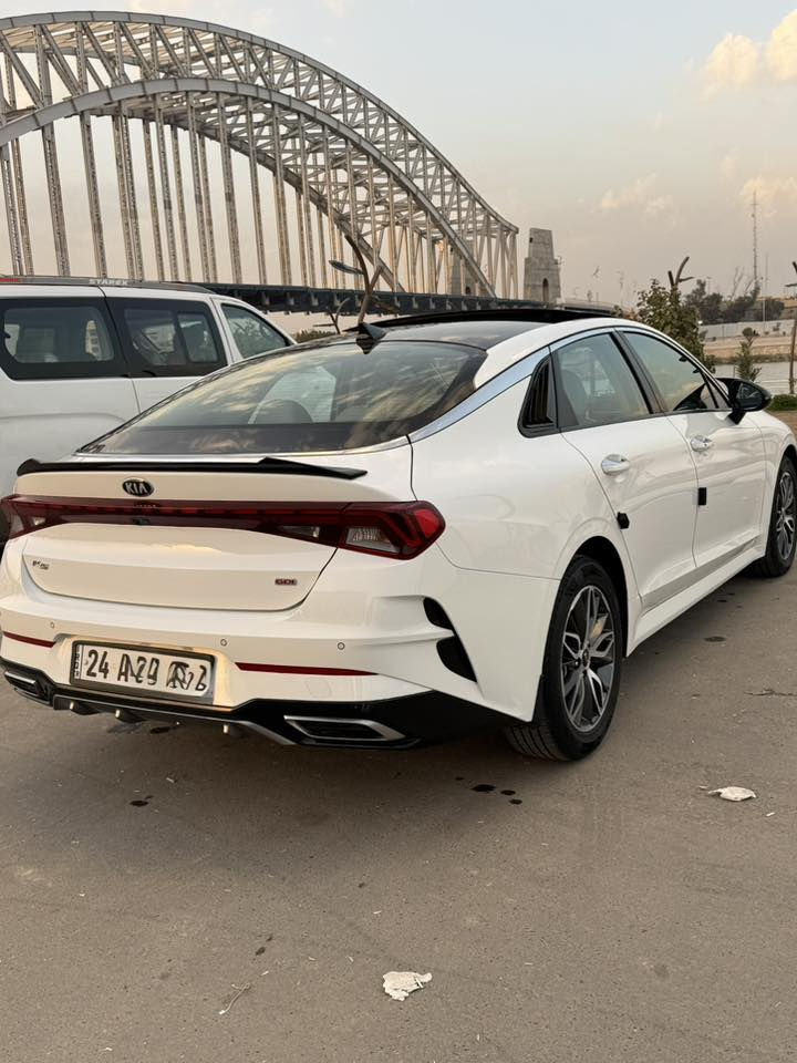 سلام عليكم 
كي فايف موديل 21 خليجي  سياره كفاله عامه 
بيه ملاحضات بصيطه 
رقم السياره دهوك مكان السياره ناصريه 
ماشيه 77 الف  
مكينه 2500 جي دي اي 
عدد البصمات 2
المواصفات  
بصمه السياره ‏
بانوراما
‏ صندوق ذكي
‏مثبت سرعة
‏ هاند بريك  
‏تحكم ￼ستيرن 
حساسات امامي خلفي 
وبعد المواصفات الي معروفه 
205 قفل 🔐 
للاستفسار ‭٠٧٨٦ ٢٦٧ ٥١٥٥‬
