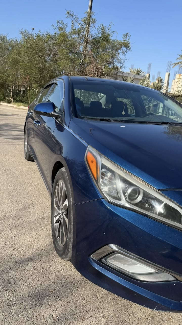 السلام عليكم
عندي سوناتا 2015امريكي GDi

حادث جاملغ امامي جهه السايق 

مكينه مچفته جديد 

تبريد منظومه جديده  كلها مضبوطه
 
السياره مداريها  وما ناقصها شي  تجي تشغل وتطلع 

السعر:125 وبيها مجال 

للستفسار :***********
