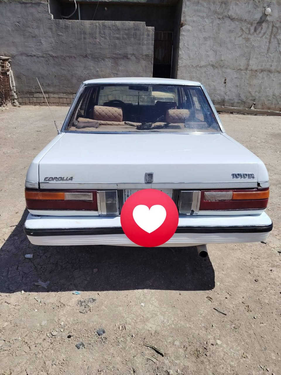 السلام عليكم سوبر موديل 1985 صبق جماليه بدون دواخل 
محرك شرط 
كير شرط
تبريد ثلج 🥶
رقم الاماني صلاح الدين شرط تحويل 
السعر40وبه مجال قليل 
الاتصال 
***********
