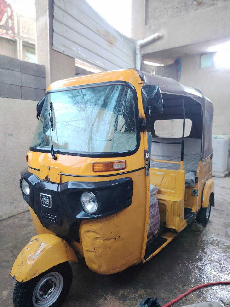 السلام عليكم تكتك موديل 21 مكينه نضيفه مرقمه مكفوله من صبغ بيه طخطخات مثل ماموضحه شراي يخابر ***********
