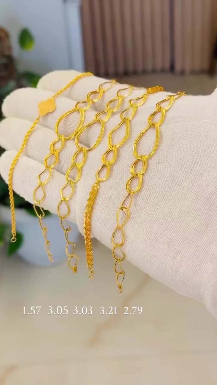 #مجوهرات التميمي ✨
_______  
العنوان 
واسط /الصويرة/ نهاية شارع المركز القديم / سوق الصاغة

للاستفسار اتصال او مراسلة الارقام التالي
***********  
***********
#ذهب #مجوهرات #مستورد #ايطالي
