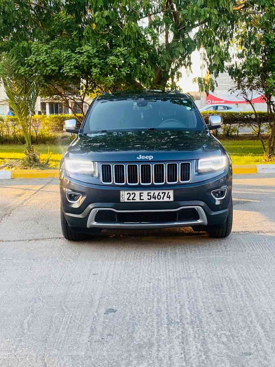 چيب Jeep شيروكي لمتدد 2016 فوووول مواصفات للاخير
بيع مستعجل 197 $ 
المواصفات 
بصمة تشغيل 
بصمة أبواب 
صندوق كهرباء 
دمام خلفي 
بانوراما 
كشنات كهرباء 
المقاعد الاماميه تدفئه تبريد 
المقاعد الخلفيه تدفئه فقط
تشغيل عن بعد  
داخل جلد اسود 
شاشه تدعم كار بلي 

زرع لد عدسات زنون عالي وناصي الاصلي 
شاد شاشة اصليه موديل 2020  
تخم تايرات جديد 
صدر امامي خلفي جديد 
باتري شديته بيدي جديد 
شاد دوسات أصليه سود 
رقم دولي الجديد اربيل هزه وسنويه جديده وباسمي تحويل مباشر 

ملاحظه
حادث السيآره كلش حلو قطعه وحده الباب الخلفي بدون دواخل بدون ايرباك والباقي كفاله عامه من الصبغ 

مكان السياره بغداد العامريه 

*********** اتصال فقط 
*********** واتس فقط
