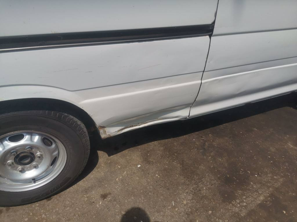 السلام عليكم كيا جنبي H1 موديل 14 كفاله عده الضربه الموضحه بالصوره لا صبغ ولا معجون موصليه بأسم مواطن مامحجوزه ولا عليه اشاره حجز مكينه وكير وحداديه واكسن شرط فيتبم جديد دينمو جديد عينه وصينيه جديده تخم تاير جديد السعر 45 وبيه مجال قليل
***********
***********
