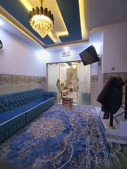 دار للبيع للبيع 
الموقع / حي الاعلام قرب دانية ماركت 
مساحة / 112.5م واجهة 6م وربع 
الاتجاه / شروق 
شارع عرض 12متر 
طابقين بناء حديث 2023
ط1 غرفة نوم وهول واستقبال ومطبخ وصحيات 
ط2 ثلاثة غرف نوم وهول وصحيات وبيتونه وسطح كاشي 
سند طابو الزهور 
للاستفسار عن السعر الاتصال 
***********
*********** واتساب 
مكتب قصر الفخامة للعقارات والمقاولات 
حي النور سايدين دانية ماركت بعد ملعب كلاسيكو
