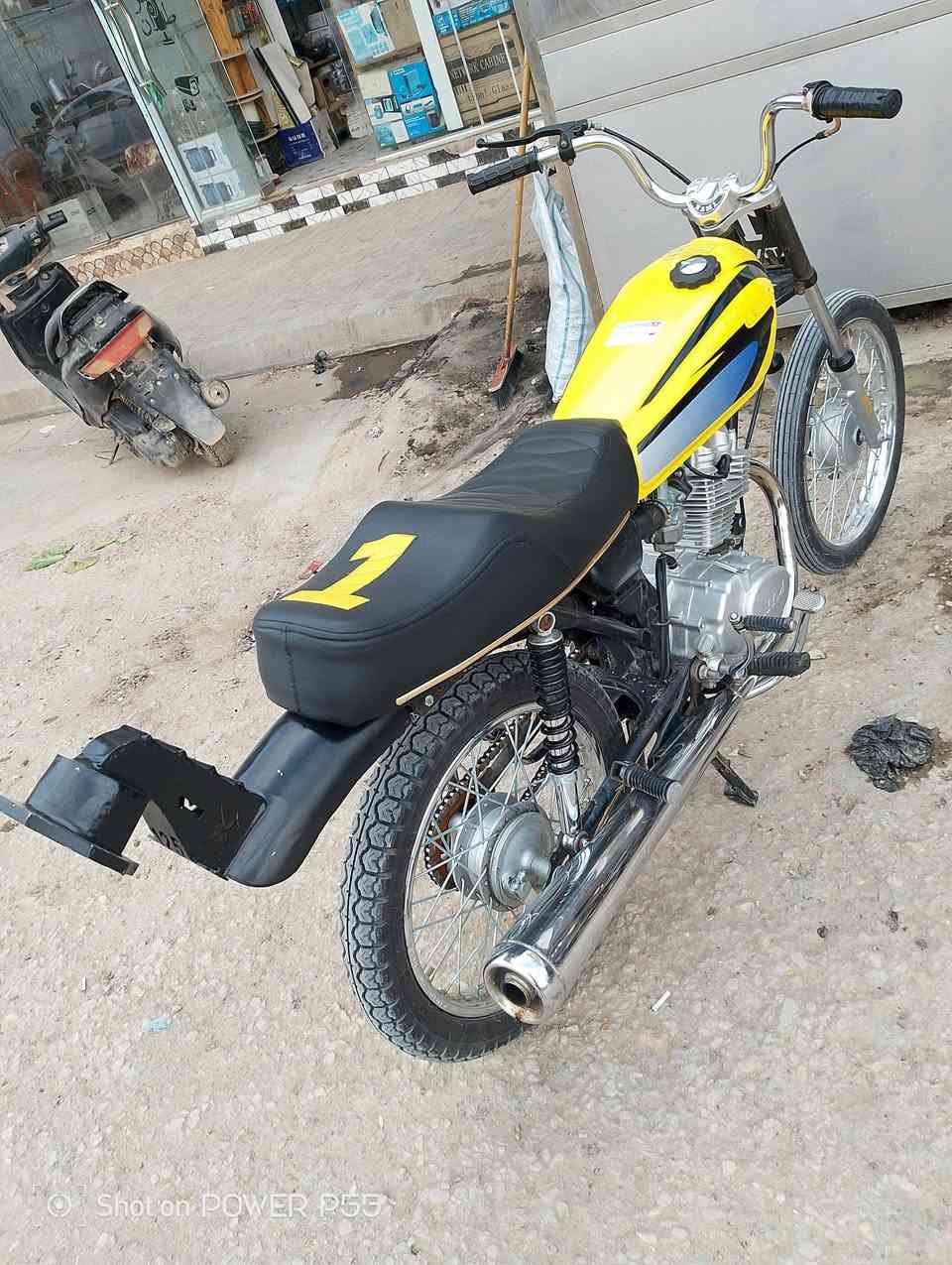 السلام عليكم دراجه نامه شلامجا تعمير 25 الدراجه طالعه بل 26 دراجه اوراق سكنر دراجه كفه عامه في النجف الاشرف الحيدريه  رقم الهاتف *********** وفي خدمه الشرايه السعر 725وبيه مجال   وتحياتي للجميع
