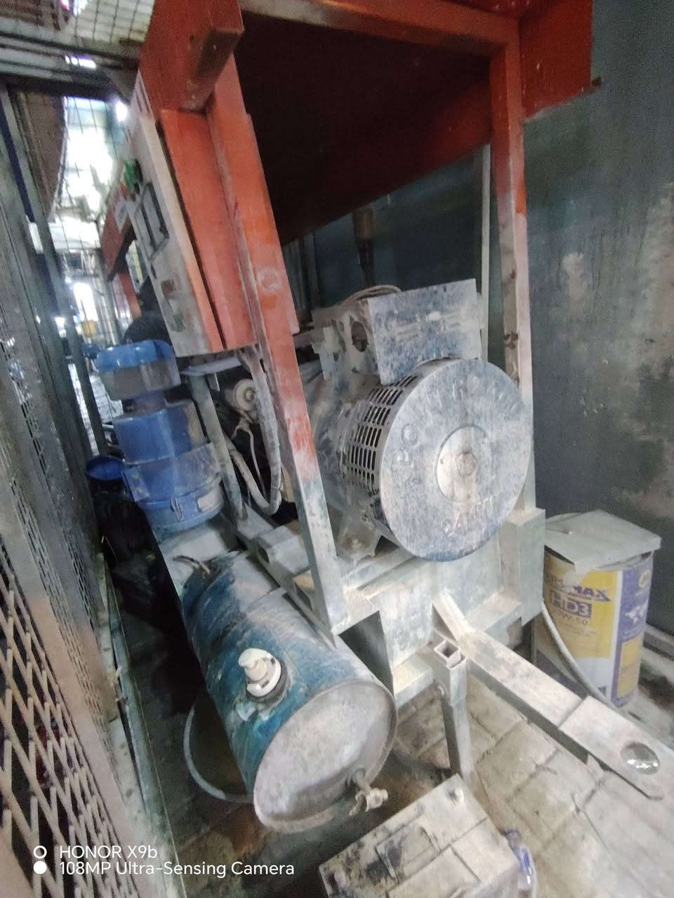 مولدة كية ٣٧٠٠ المحركة نظيف بس رأس التوليد عاطل
العنوان حي الحر مطعم عمر العزاوي. المولدة للبيع


**إذا كنت صاحب هذا الإعلان وتريد حذفه لأي سبب، رجاءا أرسل رسالة إلى الدعم الفني**