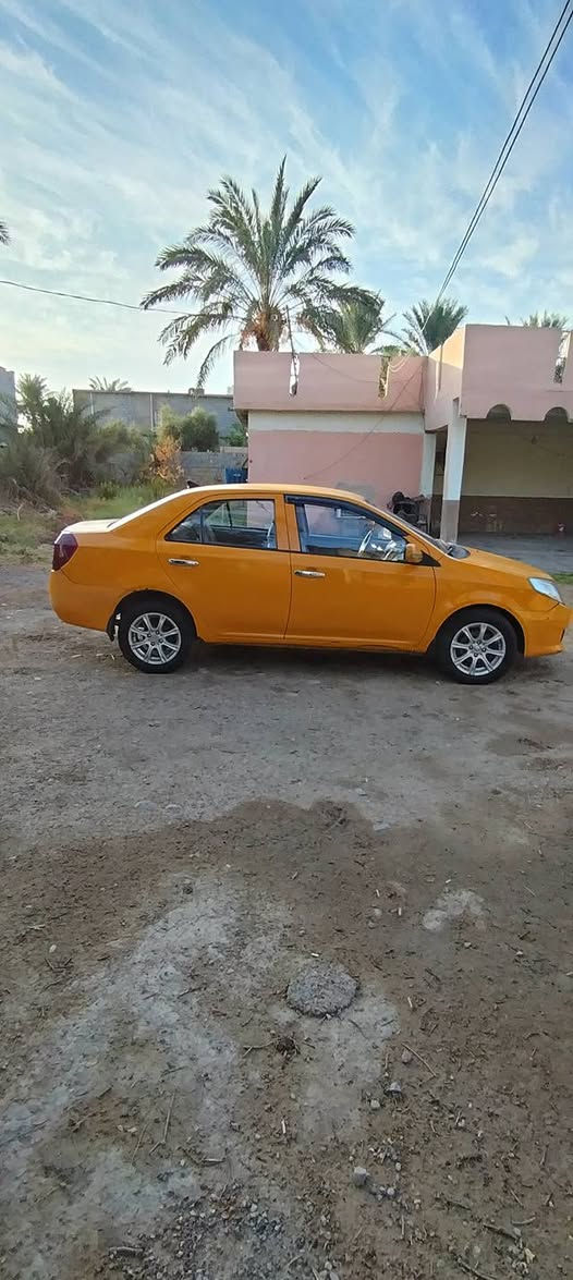 سلام عليكم للبيع أو مراوس جلي امكي موديل 12 مكينه 1600 كير كفاله سياره لاصبغ ولاتبديل ولاسمكره سياره وضع شركه كهربائيات كلهه شغاله تدفئة تبريد شغال صدر امامي خلفي تخم تاير جديد سنويه لحد28 بأسمي وكاله خاصه سعر السياره 40 وبيهه مجال مكان السياره ديالى رقمي ***********
