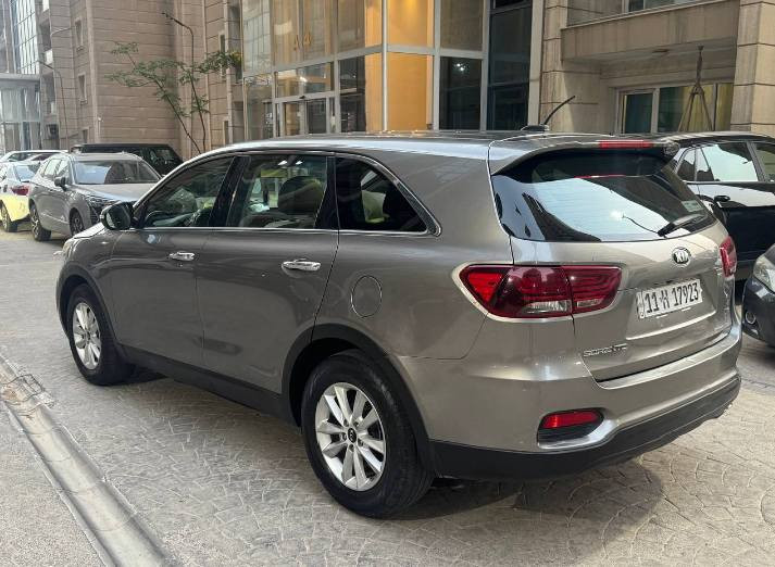 سورنتو بغداد 6سلندر 7راكب بسمي سنوياً الحد 2030امريكي بيها جاملغ وبنيد تبديل والباب رش بدون فتح مكاني بغداد بيع او مراوس  ب 177(***********،)***********
