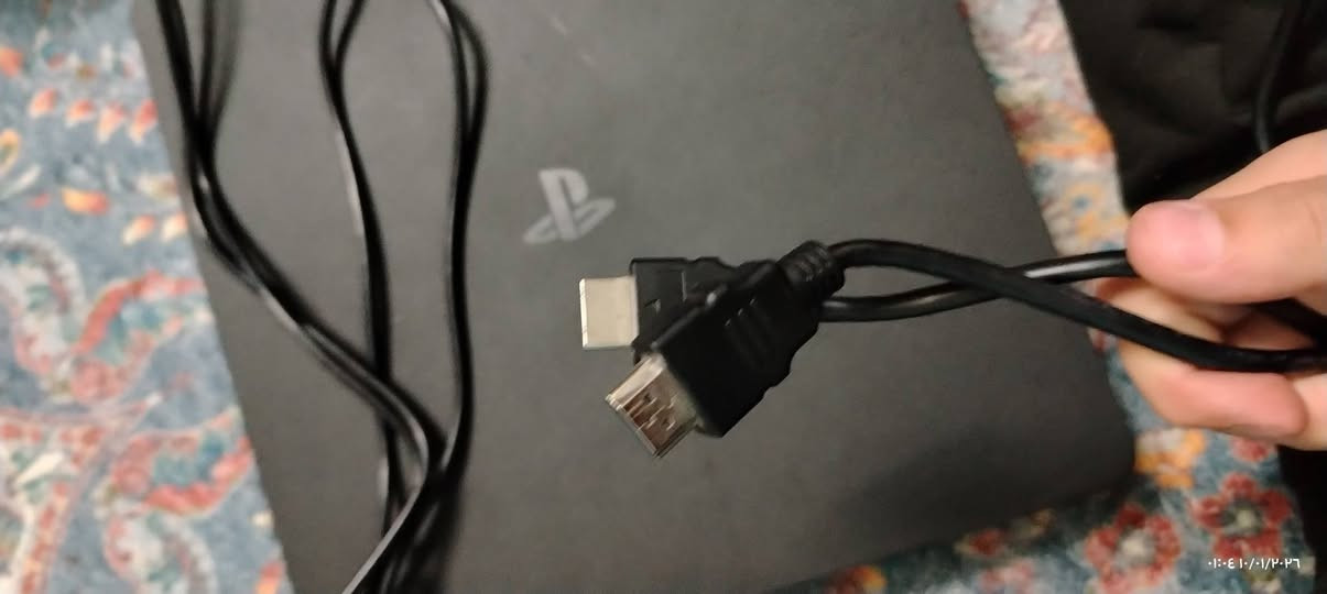 للبيع بلي 4نظيف كلشي مابية وياة جوستكين سعرة210بدون الاقراص معة الاقراص 270الرقم: ***********
