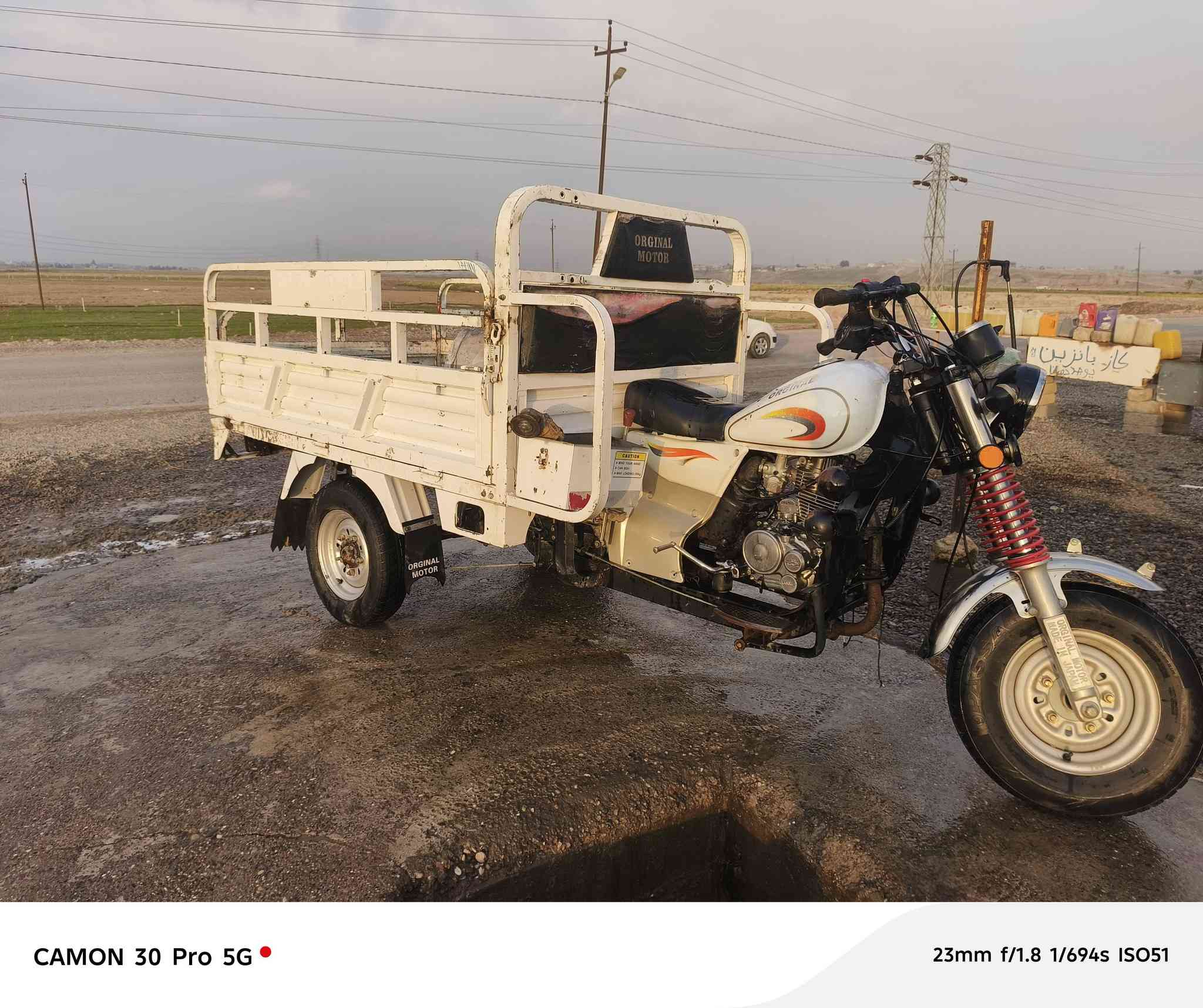 السلام عليكم ستوته موديل 20 محرك ما مفتوح شرط منفيس موجود كهربائيات كامله سلف كل شيء شرط شاصي شرط السعر 800 وبيها مجال قليل المكان عوسجه شير تاكسي ثقيل خفيف ***********
