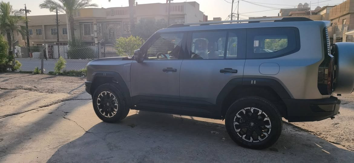 السلام عليكم سيارة جيتور G700 موديل ٢٠٢٦ للبيع فول مواصفات   فئة (بريميوم) اعلى فئة بالمواصفات مرقم بغداد والسيارة مغلفة بالكامل حماية السعر المطلوب (٧٧ مليون) وبي مجال للاستفسار الاتصال على ***********

