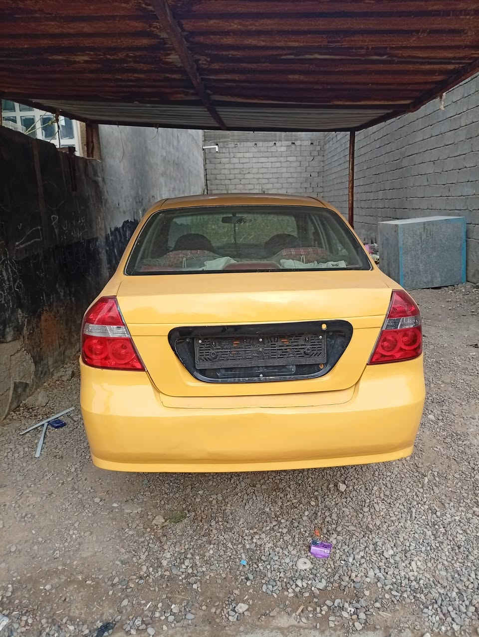 للبيع 2008محرك محور كير عادي
سيارة مصبوغة عام مكفولة من الضربة او الكص
لا تنقيص ولاتبخير ولا خياسات مابيها شي
مصفرة هئة وغرامات هزة جديدة 
باقي بس ع بصمة وستلم لوحات جديدة
رقم ديالى باسمي
سعرها 40 وبيها مجال ديالى بعقوبة.***********
