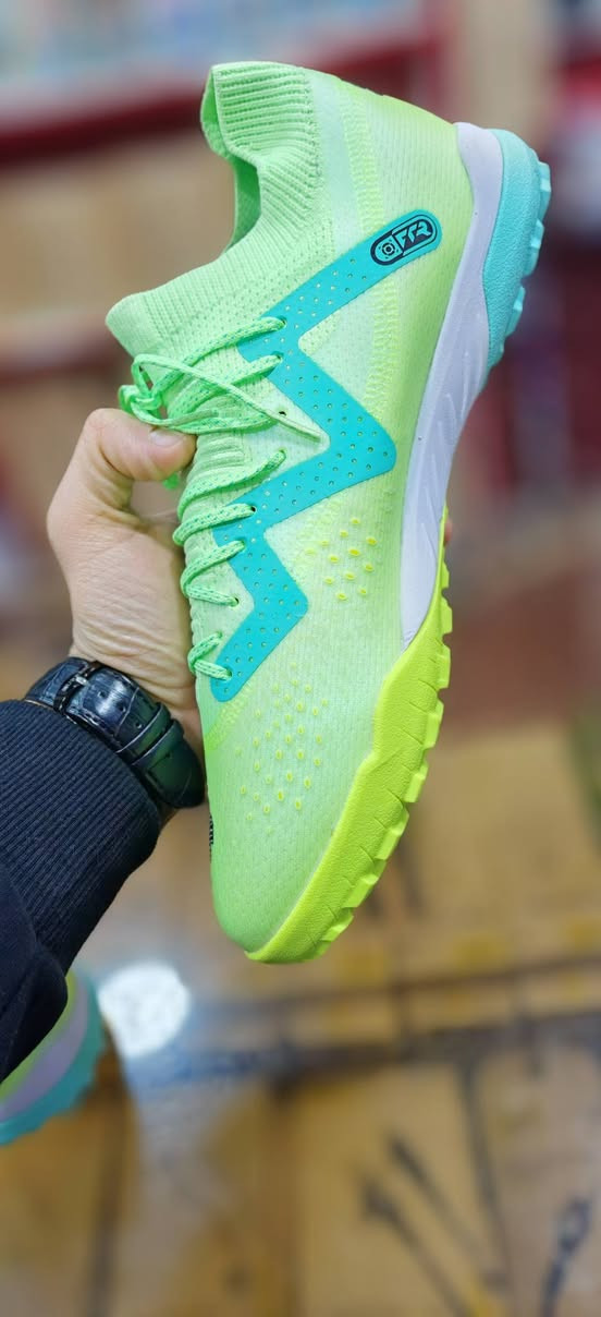 بوما لون مميز نسخة التارتان 
قياس 42 
السعر 40 الف 
كربلاء حي الحر قرب مجمع ليمونه 
لايوجد توصيل


**إذا كنت صاحب هذا الإعلان وتريد حذفه لأي سبب، رجاءا أرسل رسالة إلى الدعم الفني**