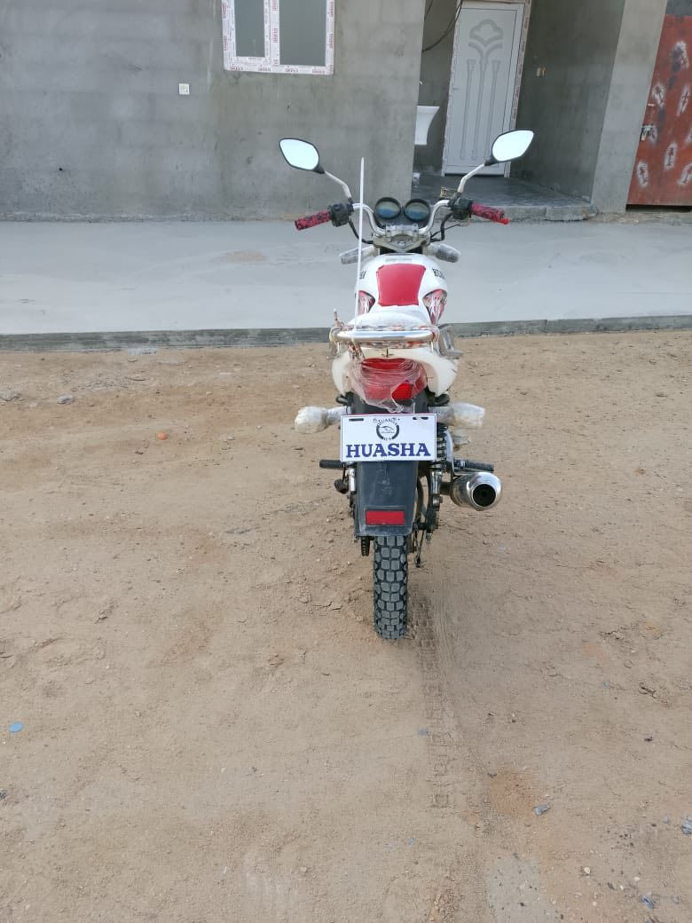 السلام عليكم /للبيع دراجه هيوشه  اوراقه منفيس الدراجه حيل نظيفه السعر600وبيها مجال/***********
