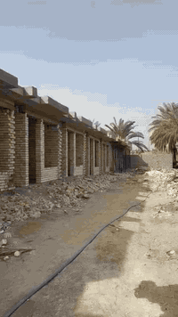 مشتملات ١٠٠ متر للبيع بسعار مناسبه وجه 5 متر و نزال 20متر
زراعي سند ٢٥ البيع بال نقد و ال تقسيط المعلومات
على الرقم ***********
