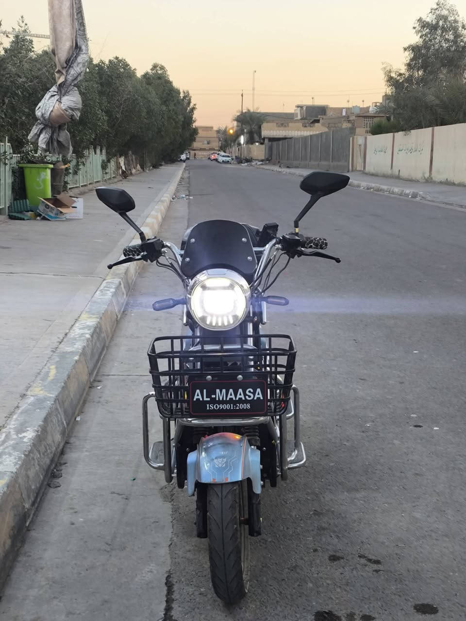 سلام عليكم مطور شحن 7 بطريات البيع ورقم تلفوني *********** بي واتساب
