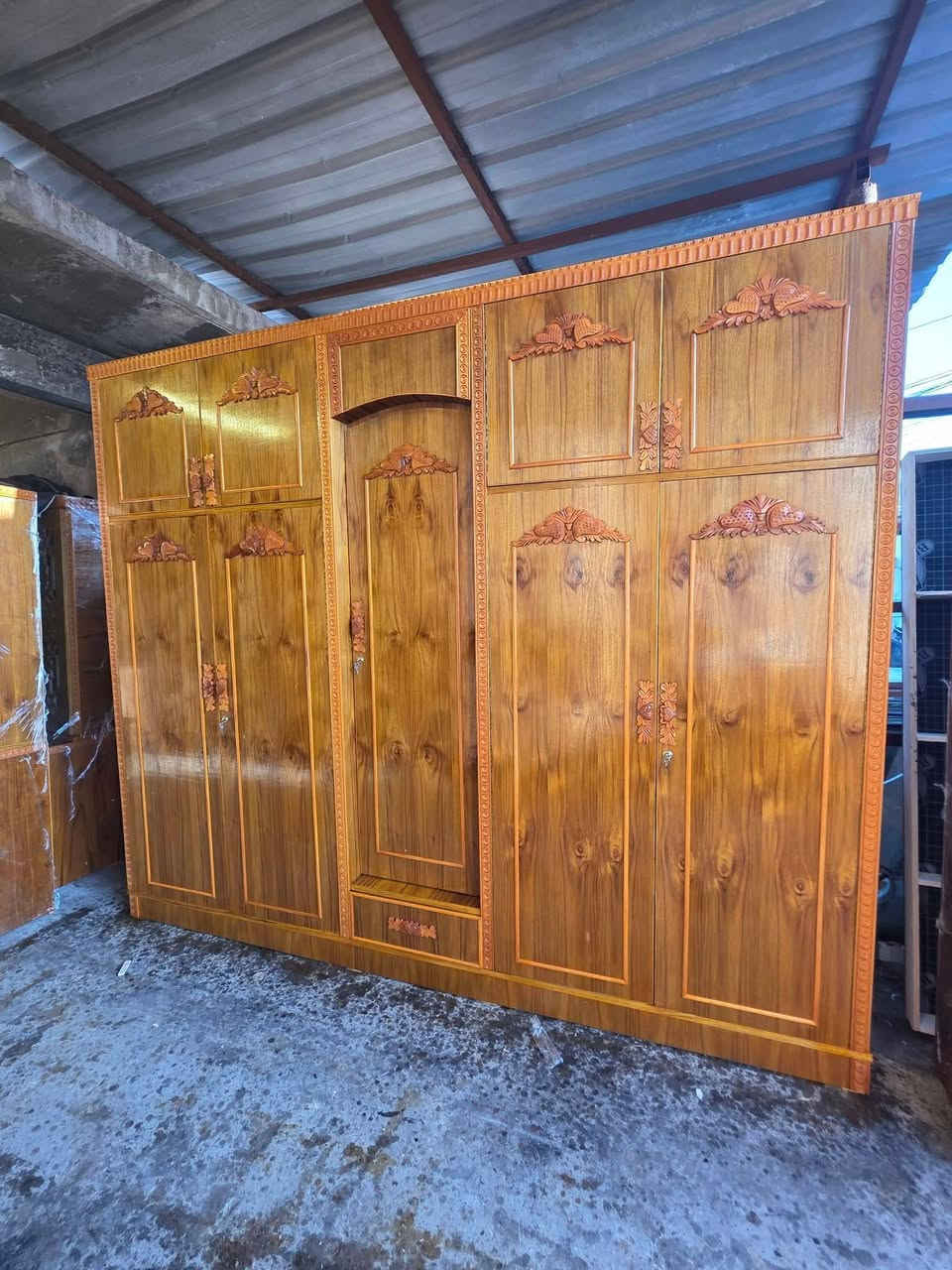 غرفه 5 ابواب. ابراج ملحق جديدها صاج 5مليم شرط نقش زان يدات زان دنكه زان السعر 850 الف قفل 🔒 عليه عرض خاص فتره محدوده عنوان موصل باب جديد داخل ساحة نادي الفتوه الرياضي مقابل افران السيد *********** اسيا *********** رجأ الما يشتري لا يخابر اقساط ماعندي السعر ثابت بدون معامله..رجا
