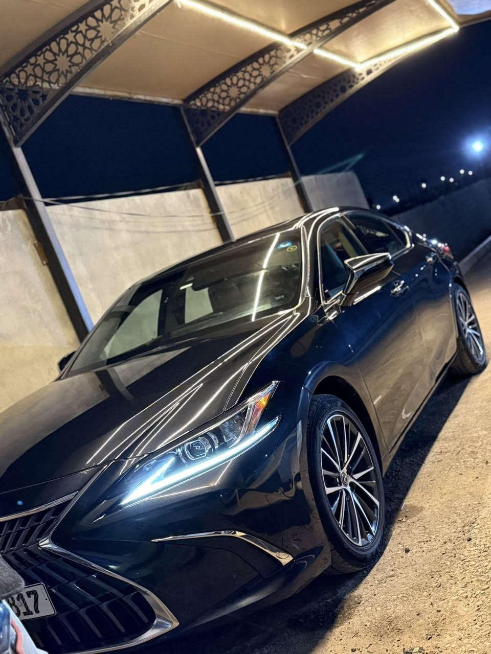 لكزس es موديل 2023
بغداد باسمي 
اسود ملكي داخل جملي 
ايرباك سليم 
بجم سليم 
شاصي سليم 
جاملغ خلفي وباب 
السياره جاهزه ماناقصها اي شي
معروفه مواصفات اللكزس es 
السعر 280 ومجالها بسيط 
***********
