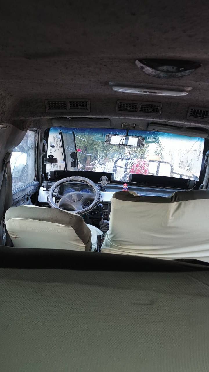 السلام عليكم. سياره كيا بستا للبيع موديل 94سنويه ساقطه ب 19 محرك كير اكسل جديد. تخم تاير نص عمر حداديه نضيفه مصفره مرور هيئه مطلوبه 80الف. اوصلك للشتريت منه وهوه يندل المالك. السعر 23وبيهه مجال ***********. المكان نجف. شارع المطار القوسي 
الرقم بي واتساب.  خاص مفتوح
