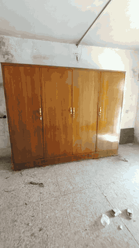 كنتور للبيع ابو4 بوب مستخدم تزكامسعر مناسب 150 عنوان البلديات شارع الضباط قرب
مدرسة زين القوس. نجارة ابو حسن العتبي هاتف ***********
