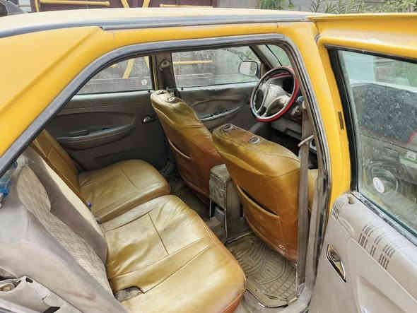 سلام عليكم عدي شيري مديل ١١ رقم بغداد انكليزي محركه بلادي سعره ٢٨ وبيه مجال مصفره هيه غرمات مروس ترهم سبرو رقمه بغداد محركه بيه تبخير  مكاني يوسفيه ناحيه رشيد هذ رقمي ***********
