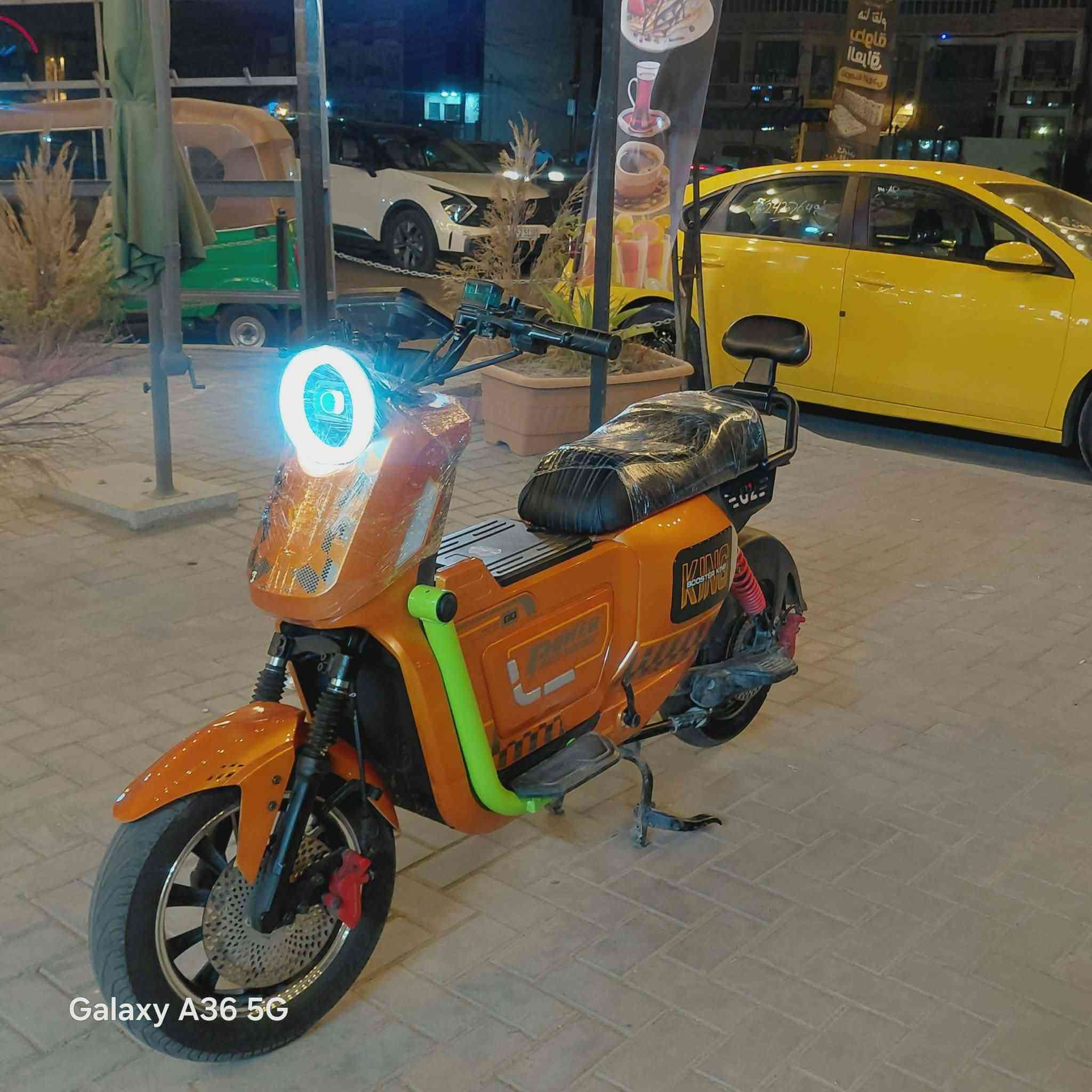 سلام عليكم دراجه شحن للبيع اف 3 دراجه جديده بطاريات جدد كلشي شغال بيها ملف 2000 سرعتها 75 السعر430 وبيها مجال للشراي بيع او مراوس ***********واتساب المكان بغداد حي الجهاد
