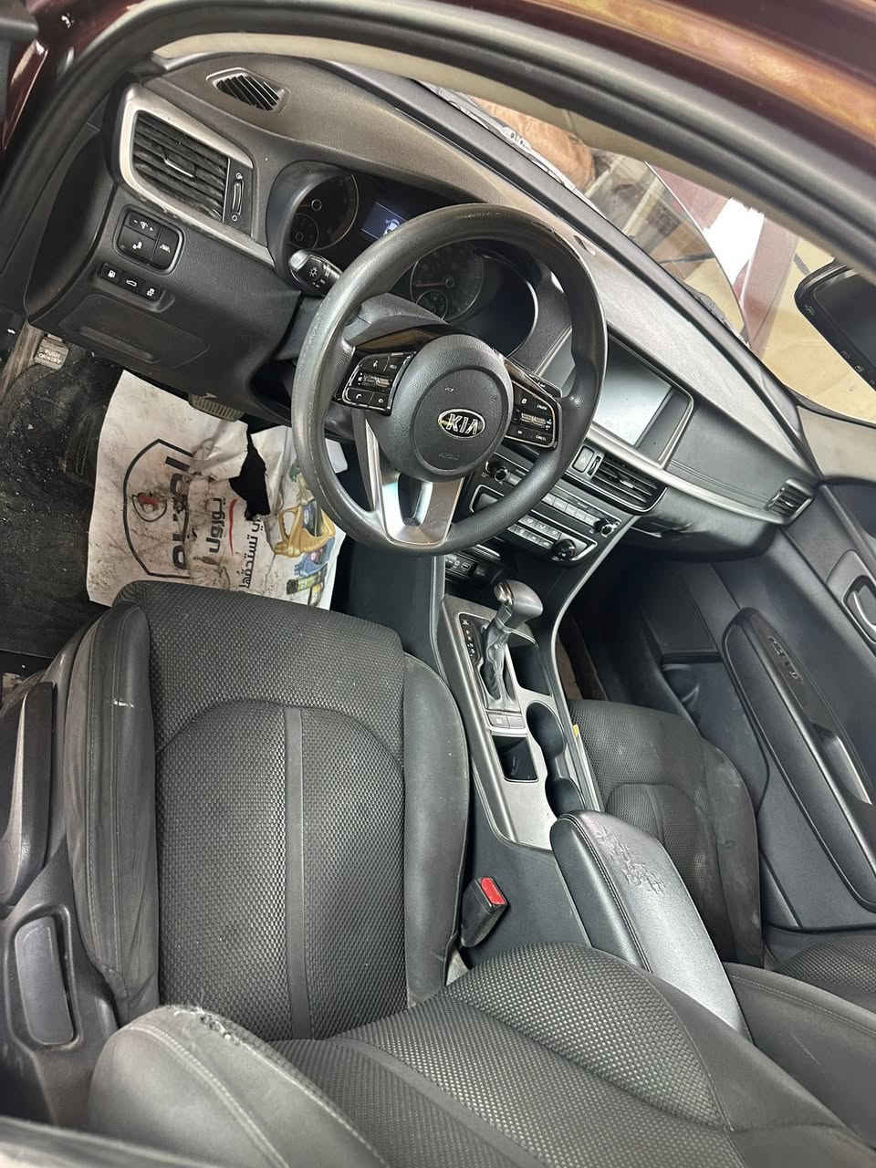 السلام عليكم للبيع كيا اوبتما وارد امريكي حادث صفح بدون اي ضربة شواصي ولغد كفالة مكينة وكير كفالة صدر جديد تبريد ثلج تايرات جدد كهرباىيات سليمة رقم اربيل بأسمي 
السعر ١٢٢ موديل 2019 
العنوان بغداد الكرخ رقم الهاتف 
***********
