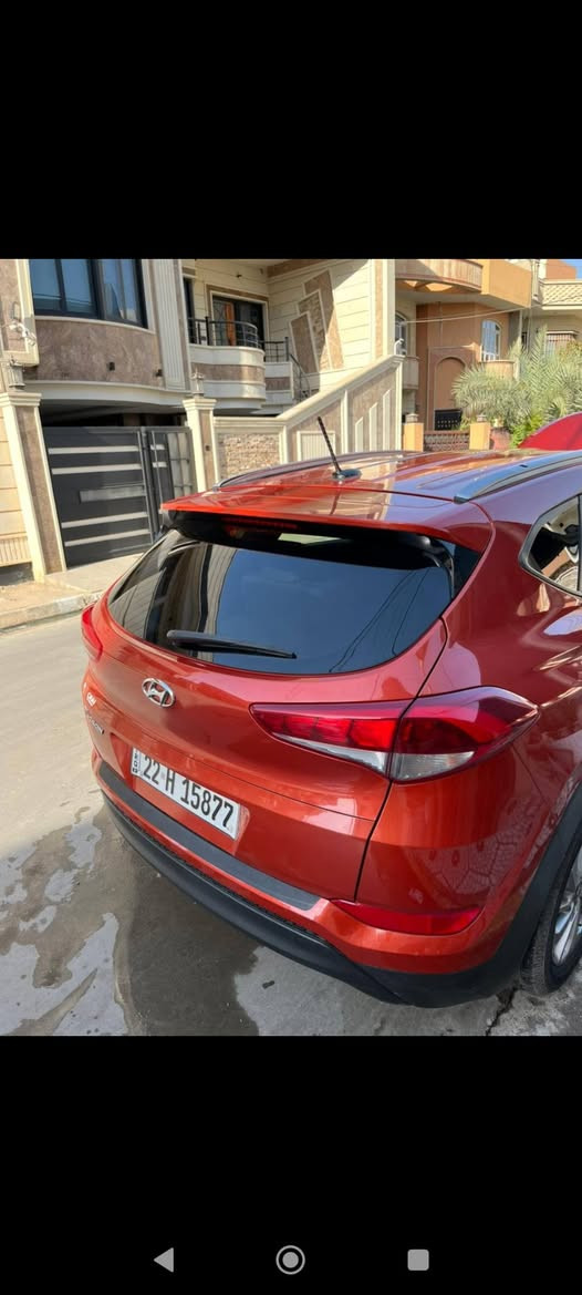 توكسن امريكي 2017 للبيع او مرواس
ماشية 92 الف ميل 
مواصفات نص فول 
تحكمات سترين 
حساسات 
نظام اي بي اس 
نظام مانع انزلاق 
وبيها منظومة غاز هم 
محرك مفتوح
الظرر فقط بوند بدون اي دواخل 
السيارة بسمي رقم جديد وسنوية جديدة 
الموقع موصل حي الفلاح 
السعر 142 
التواصل ***********
