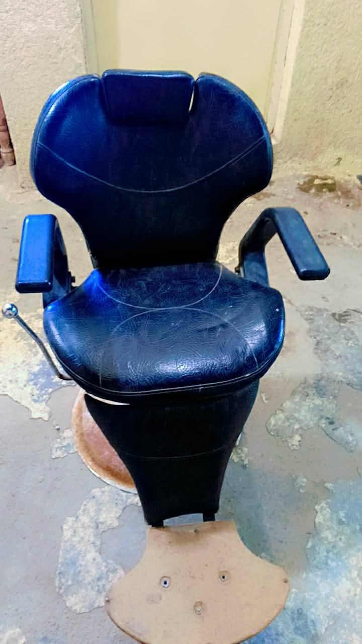 السلام عليكم سكمليات مستخدمه للبيع والله انك كمليات السود جدا اللي يحب ينتصر على  ***********
