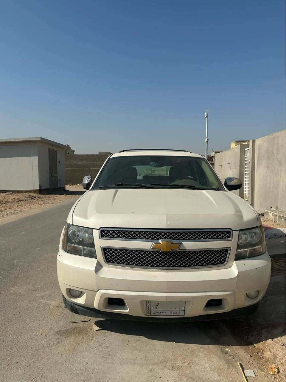 تاهو 2014 خليجي كفالة العامة 
✅رقم بصرة  سيارة LTZ فول موصفات
✅محرك 8V اقتصادي بالطرق السريعة سعة 5.3 لتر 
 ✅كشنات تدفئه تبريد ثلاجة سلايد روف مرايات قلاب كراسي مدوشمات
✅شاشتين عرض امامية و خلفي  بلاد مثبت سرعه رادار 
✅حساسات /فتحة سقف /كراسي قلاب كهربائي وسط و خلفي 
✅سماعتها ستريو بلاد 
✅تبريدو تدفئة ماشاء الله 
✅كامره و ذاكرة مقاعد و شنو ابالك بيه 
✅حداديه بريكات ممتازة / باتري جديد 
✅كلشي بحالة جيدة جدا السيارة ما متعوبة 
وجاهزه وعلى ايدي خذتها زيرو
✅نضافة الداخلية 90%
✅ السياره ماشيه تقريبا  200 الف حقيقي 
🔥 اكو بيها دحچة بالبلاستك الخلفي مال دعامية الورى ما مبينة بالصور 🔥
—————————-
 ⚪️ السعر  $28500 دولار هم بي مجال
 (ميتين وخمسة وثمانين ورقة) ⚪️
——————————
للاستفسار ماسنجر متوفر 
و رقمي بي واتساب 
🌹***********🌹
العنوان ~ البصره / حي بغداد البصرة, العراق
