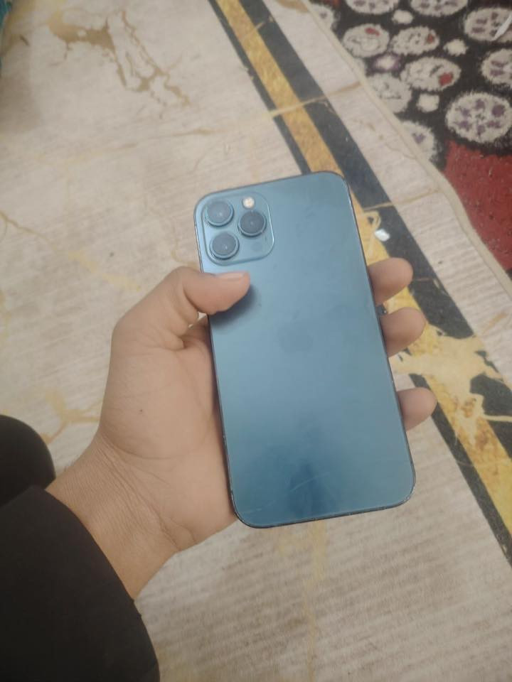 ايفون ١٢برو ماكس ذاكرة 256
الجهاز مثل ماواضح كدامك النضافه%100
مبدل شاشه وبطاريه اصليه
بطاريته حاليا 100
بي فطر بظهر

العنون النجف حي ابو طالب
السعر 325 وبي مجال حك الجيه
رقم الهاتف ***********
•
