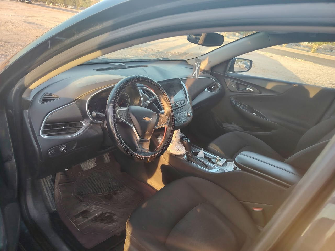 السلام عليكم
ماليبو 2019 رقم بغداد مشروع وطني 
بيه بنيد وجاملغ صبغ 
مواصفاتLT
شاشه كبيره 
بصمه 
ويل كب 
تبريد قطعتين 
كشنات كهرباء
مسويله ادامه 
تخم تاير وباتري جديد 
السعر 95 جوه سوك ماكو هجي سعر 
الاسفسار ***********
