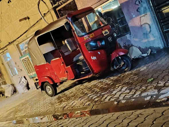 سلام عليكم تكتك ٢١ رقم وسنويه تحويل ثاني يوم بيهه لغد موضح بلصوره السعر ٦٢٥٠ مكاني بغداد شعله رقم ***********
