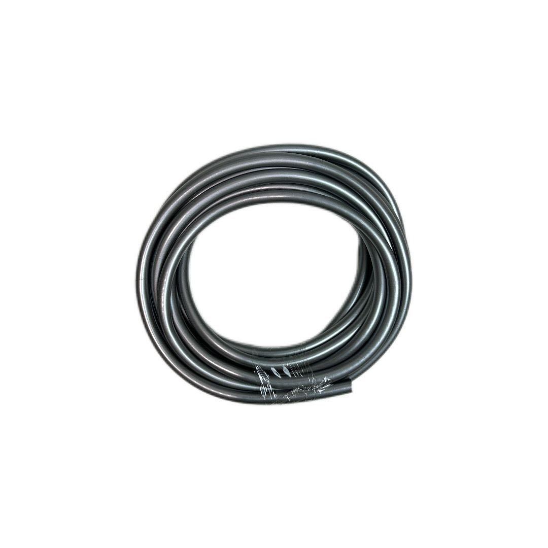 تنظيف الأرصفة،الممرات، الأسطح، قنوات التصريف
مناسبة أيضًا لقوارب الكاياك، العربات المتنقلة، حظائر الحيوانات، والمعدات الخارجية.

ضغط ماء قوي يصل إلى 20 بار لتوفير تنظيف فعّال

محرك بسرعة 22000 دورة في الدقيقة لأداء قوي وثابت

بطارية ليثيوم 48V قابلة لإعادة الشحن بالكامل – توفر الاستخدام اللاسلكي وحرية الحركة

تُرَشُّ المياه حتى مسافة 10 أمتار بفضل نظام الدفع العالي

خزان رغوة مدمج يتيح تغطية مثالية بالصابون قبل الشطف

وزن خفيف نسبيًا (1.7 كغم) لسهولة الحمل والاستخدام

تصميم محمول ولاسلكي – يمكن استخدامه مع دلو ماء أو ربطه مباشرة بخرطوم حديقة.

الملحقات:
مسدس هيدروبلاست عالي الضغط
بطارية ليثيوم قابلة للشحن
شاحن كهربائي
فوهة رش دقيقة
فوهة رش بزاوية عريضة
خزان صابون
برميل رشق طويل المدى
محوّل خرطوم
خرطوم ضغط عالي بطول 5 أمتار
فلتر صدأ وميكرو سليف

رقم الموديل: CR-9
الطاقة: 48V
الوزن: 1.7 كغم
السعر 22 الف مع التوصيل
تواصل واتساب 
***********
