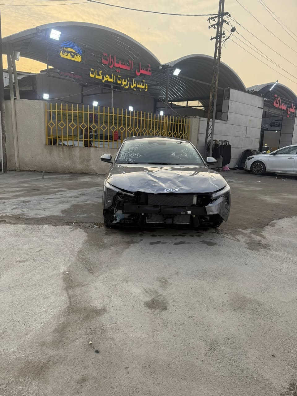 كيا k4.     2025. دخول جديد
منفيس بسمي بدون رقم وتصليح 
بدون دواخل 
حادث كدامك  
مواصفات بصمه رادارات 
تدفئه كشنات وستيرن 
تشغيل عن بعد
شاشه متصله ويلكب 
شحن لاسلكي
اشاير بلمري 
باقي المواصفات 
السعر 146 ورقه 
الاتصال ***********
بغداد كراده
