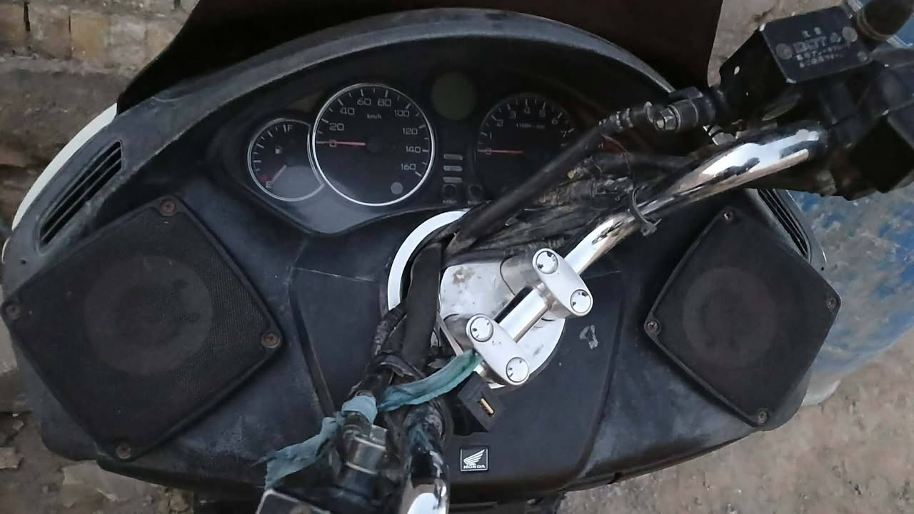 فورزه البيع جاهزه نقص دوشمه كرهبتيات كلها شغاله دراجه جاهزه السعر 500 وبيها مجال الشراي***********
