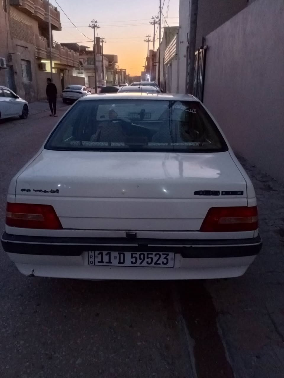 السلام عليكم بيجو 405 موديل 2009 رقم بغداد نكليزي مداور ثاني يوم سياره نضيفه بيها جاملغ مبدل وصبغ بنيد شبرين تبريد شغال كير مكفول محرك بي بخار  سعرها 33مكان سياره نجف كوفه تواصل ***********
