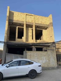هيكل للبيع مساحه 100م كامل كهرباء مي ومجاري شبابيك قاط اول كامله البيت...