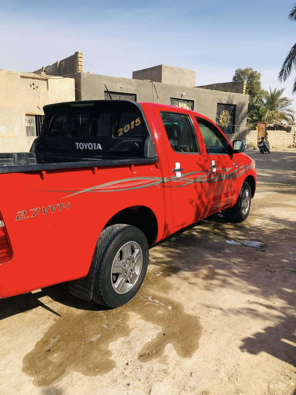 هايلوكس 2015 كير وتماتيكً (رقم بغداد)
ماشيه    208.  بيه رشه صبق بل جاملق الوره رشه بصيطهً

 المكان.    السماوه   ترهم مراوسً.  ***********
