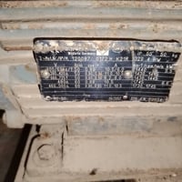موطور كهربائي • ثلاثي فاز • ٧ ونصف