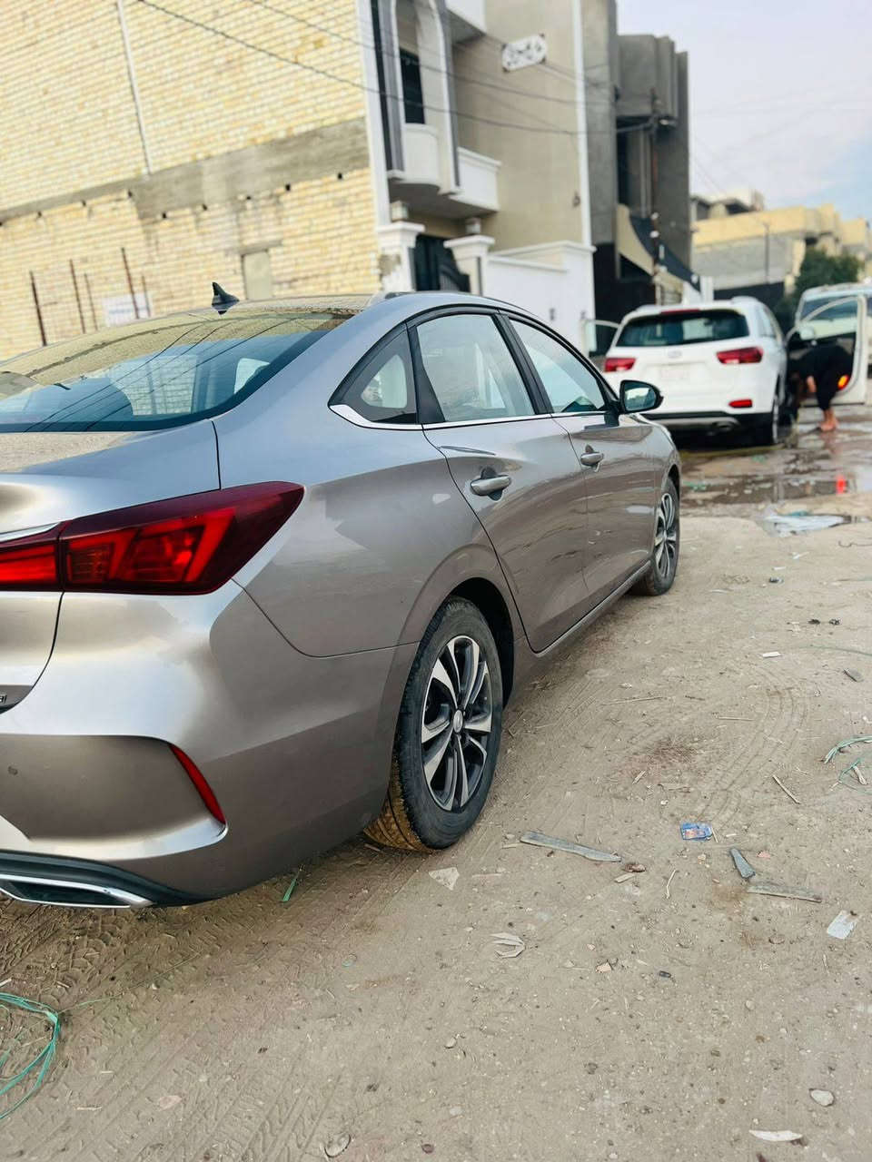 سيارة شانجان ايدوبلاس موديل 2022 سيارة شاهد الله نضافة فول ماشيه 66 برغي ما مبدل بيها تدفئة تبريد فول محرك 1600 اعادت النشر بسبب الوعود الكاذبه السياره مثل ما موجوده بالصوره الرقم ***********  رقم السيارة بغداد السعر 125
