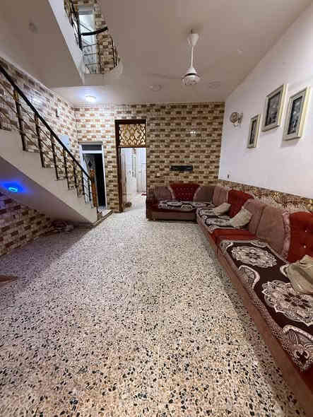 ⁉️⁉️دار للإيجار ♊️للإيجار 
📍شارع ٨٠ كربلاء خلف جامع الرحمن 

طابقين 2 غرف  نوم واستقبال وكليدور ومطبخ ومجمعات صحيه ٢ 
مساحه//200 متر 

❗️قيمه الايجار    450 💶💶الف 
 
للمزيد من المعلومات 📞📞

☎️***********
***********
عنوان المكتب حله حي الحسين قرب حلويات لبنان
