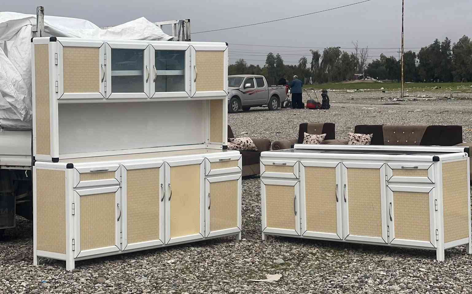 طباخات مصري جميع الاحجام
كاونترات المنيوم احطاطه 
باسكلات باله ياباني جميع الاحجام 
سنكات مرمر جديد  غير مستخدم 
غسالات هيتاشي ياباني الاصلي 
ديوان (10)مقعد و(20) مقعد 
تخم تركي (10) مقاعد احطاطه
كرسي مكتب دوار 
صوبات جميع الاحجام 
ثلاجات جميع الاحجام 
جربايه طفل نفر احطاطه 
معرض ومزاد البيت 
دلي عباس/العبور قرب جسر الشيخ حسن 
***********
