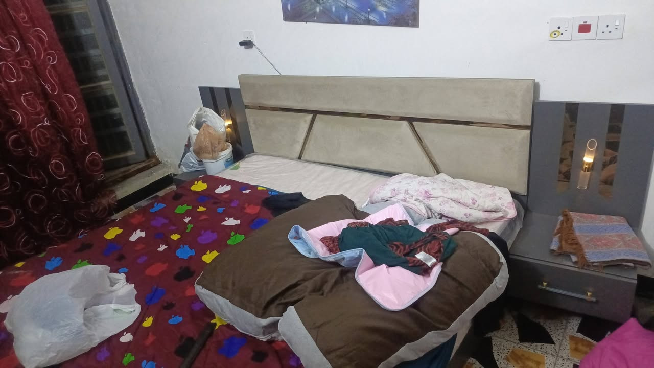 غرفه نوم تركيا مع دوشك السعر ب 400الف 
المكان بغداد البياع خاص


**إذا كنت صاحب هذا الإعلان وتريد حذفه لأي سبب، رجاءا أرسل رسالة إلى الدعم الفني**