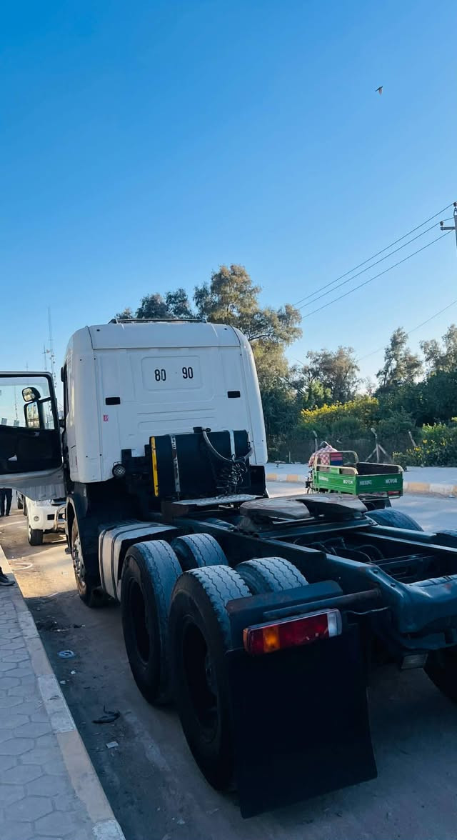 السلام عليكم من رخصة الادمن
اسكانيا راس تريلة سكس ابلادي نساف موديل 2006انجكشن 420 أربع خطوط ابموديلهة رقم ميسان الماني تحويل ثاني يوم مكفولة السيارة وجاهزة للعمل للاستفسار الاتصال على الرقم ***********

***********
