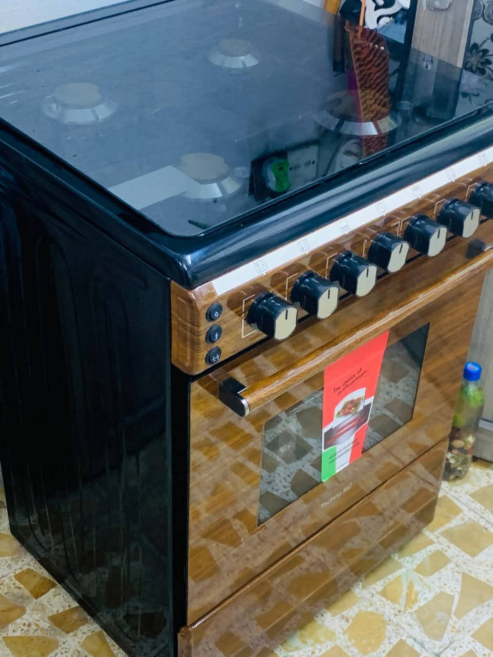 سلام عليكم طباخ أربع عيون للبيع أسمو Techno MZ احسن نوعيه وبيه فرن درجه أوله مستعمل اقل من أسبوع بعدو بل كارتون وبيه تشغيل عل كهرب وسعرو حيل مناسب (350)وبي مجال اني ماخذو 400 للاستفسار *********** بي وتساب او خاص
