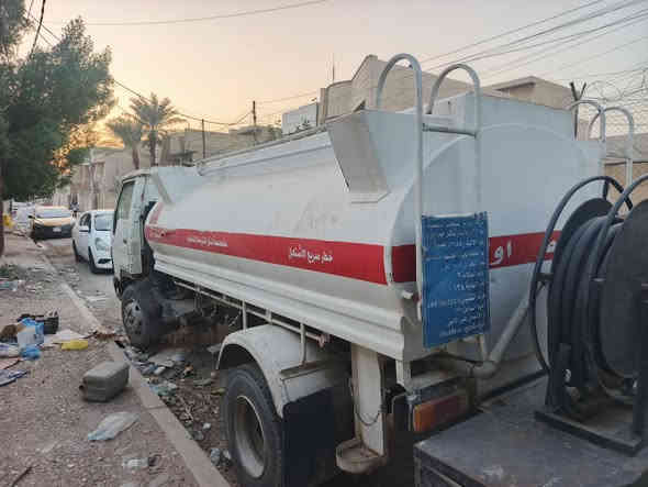 تنكر تيوته للبيع طوناج سلامة 5000 الف  السعر 75 وبيها مجال رقم بصرة  مشروع وطني بدون عملية *********** مكفولة السيارة
